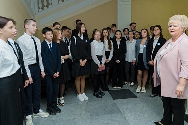 Без галстуков и на равных